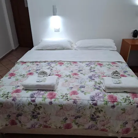 Napoleone 38 * Róma