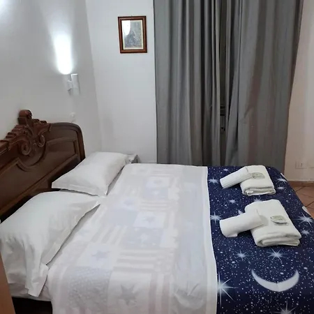 Apartman Napoleone 38 *